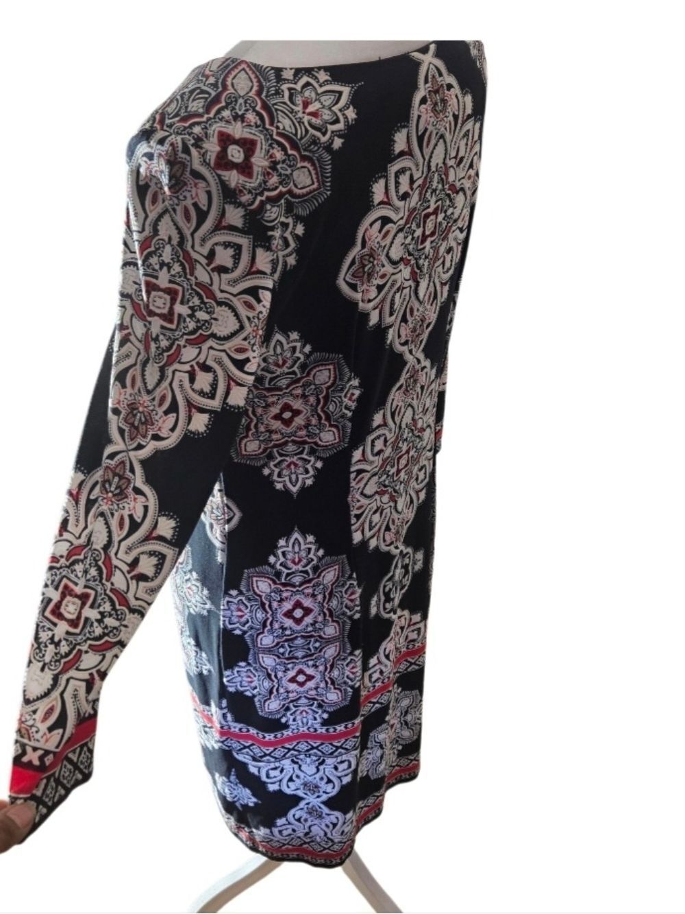 Studio One New York Black Red Cream 3/4 Sleeve Medallion Patterned Midi Dress - Picture 8 of 17